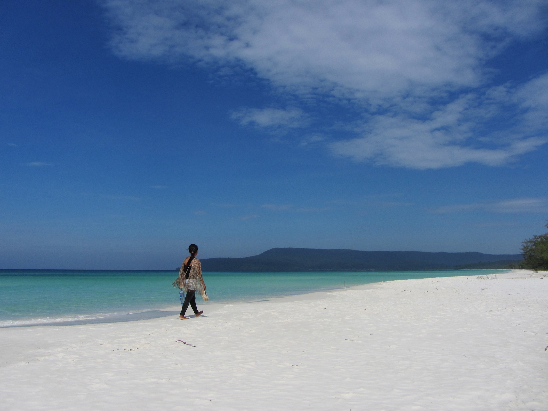 best time to visit cambodia to explore the beaches