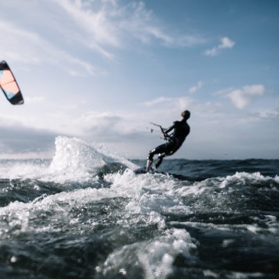 kite surfing in kalpitiya