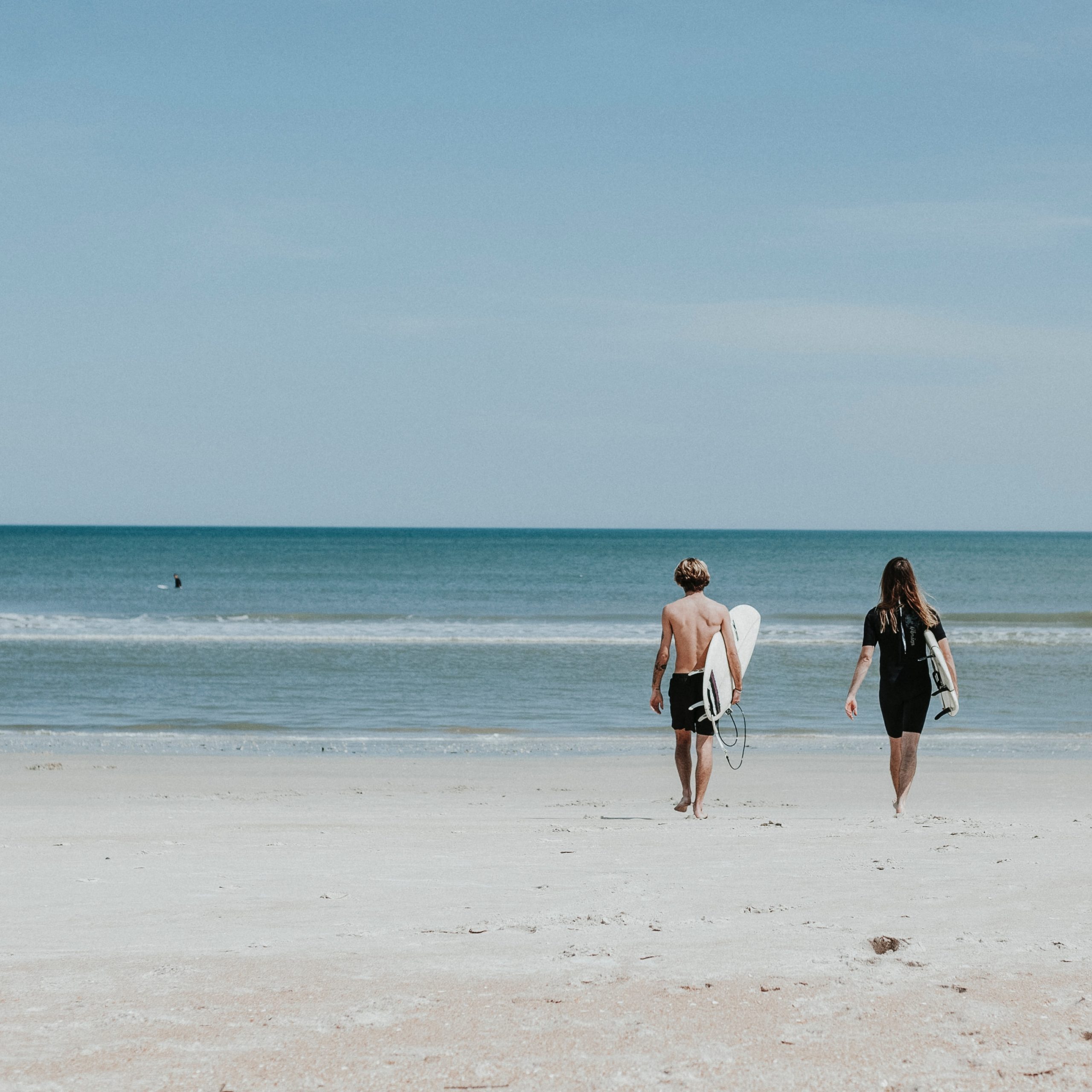 surfing in arugam bay