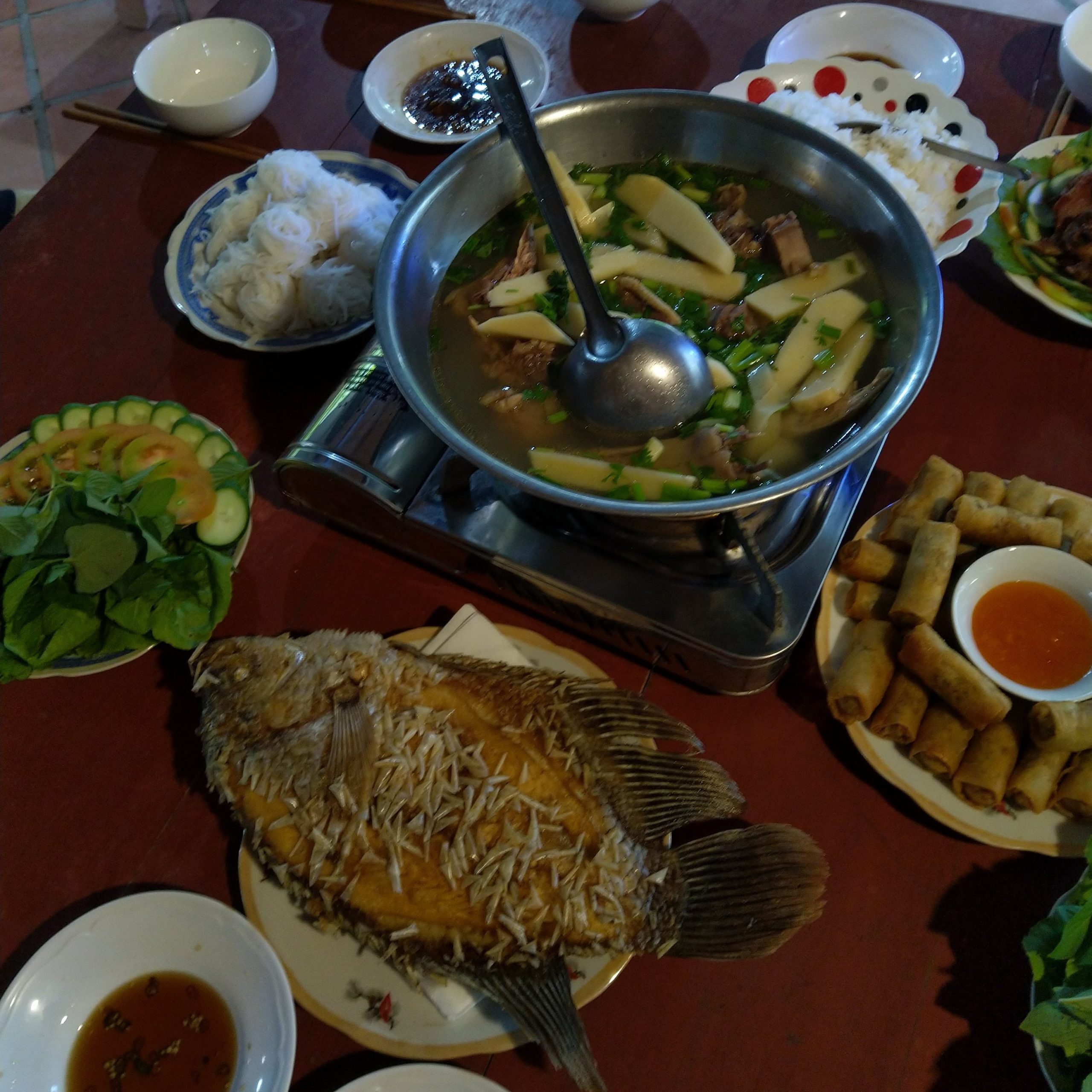 hot pot in vietnam, vietnam street food
