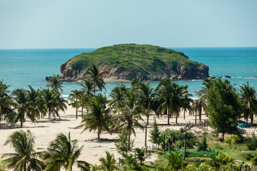 beaches in vietnam , phan thiet