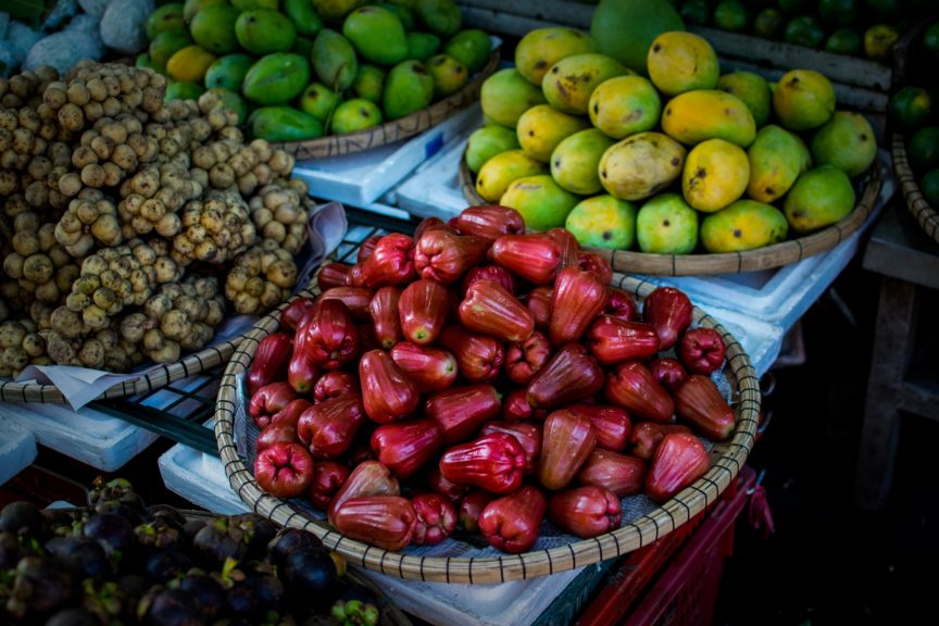 fresh fruits and vegetables in vietnam