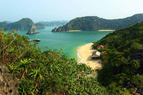 weather in Halong Bay In February